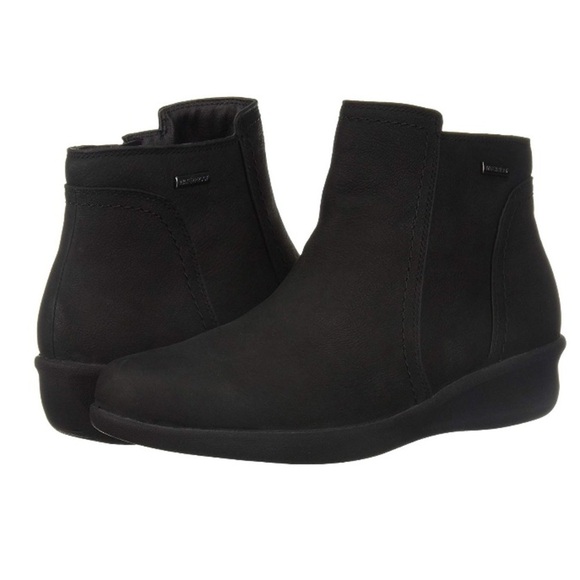 - NWOB Avalon Black Fairlee Leather Waterproof Fleece-lined Ankle Boot - Picture 1 of 7